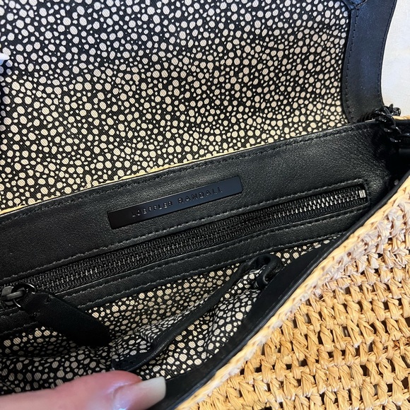 🖤LOEFFLER RANDALL🖤RAFFIA BLACK LEATHER ENVELOPE STYLE CLUTCH WITH CHAIN - Picture 2 of 3